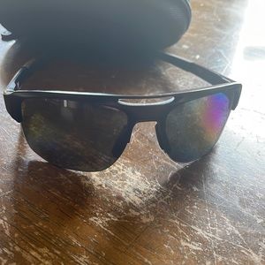 Oakley Mercenary black worn